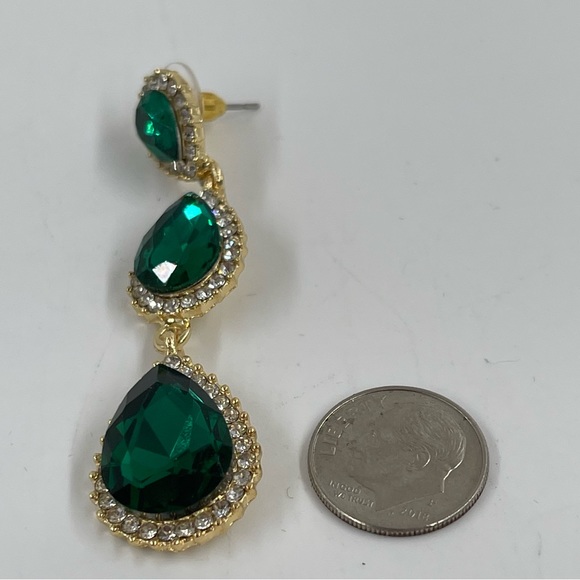 EleQueen Women’s Gold Tone Green Austrian Crystals Tear Drop Pear Drop Earrings - Picture 6 of 6